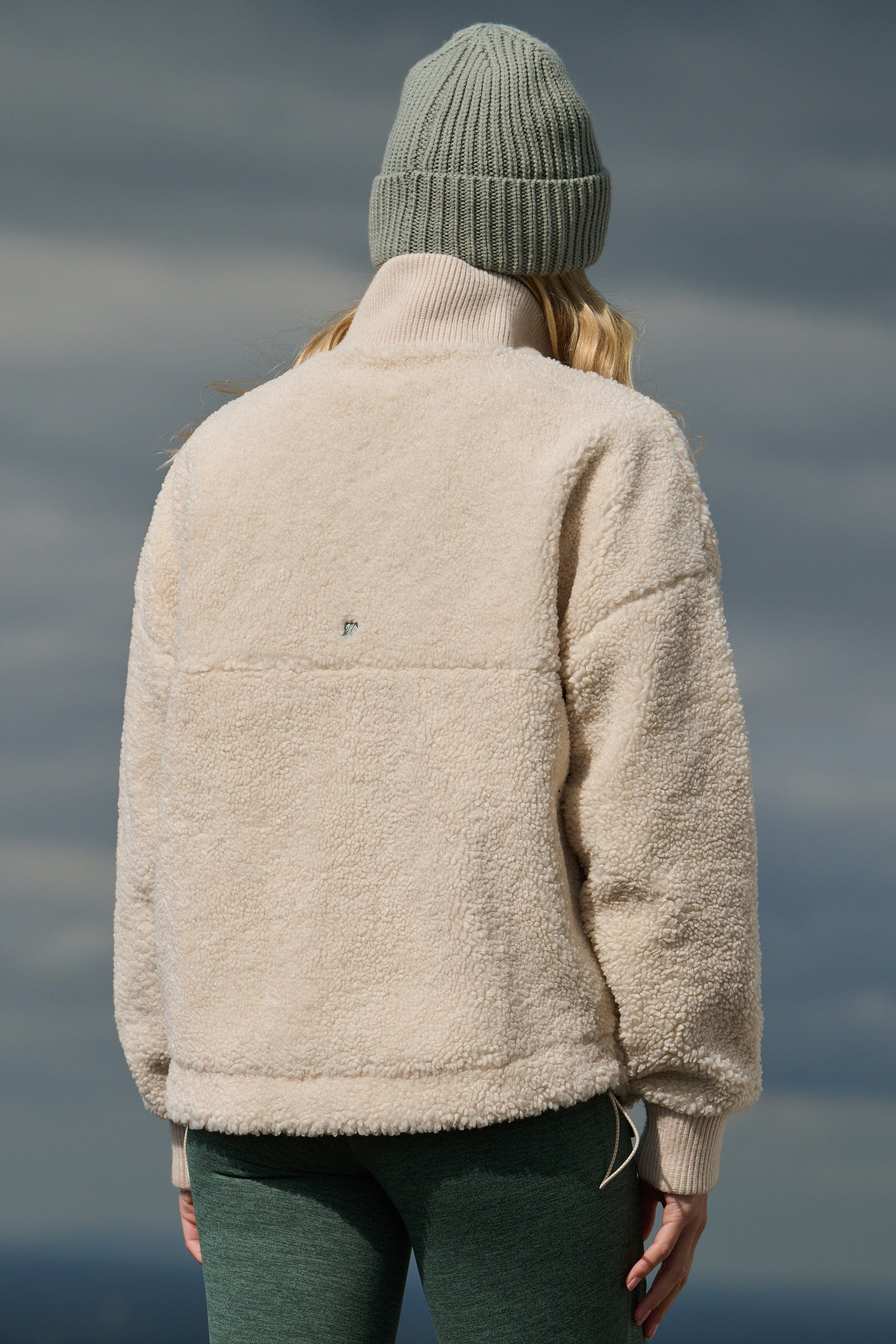 Adventure Fleece - Oatmeal - Image 4