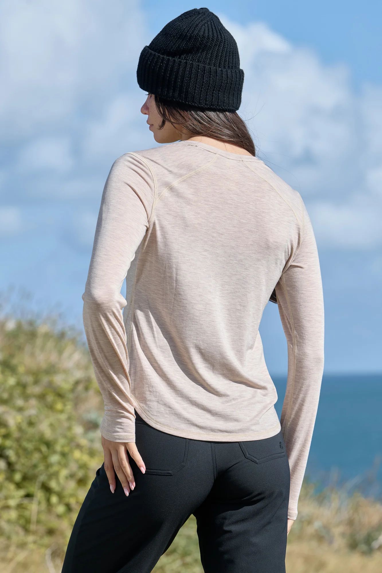Essence Long Sleeve Baselayer - Oatmeal - Image 3