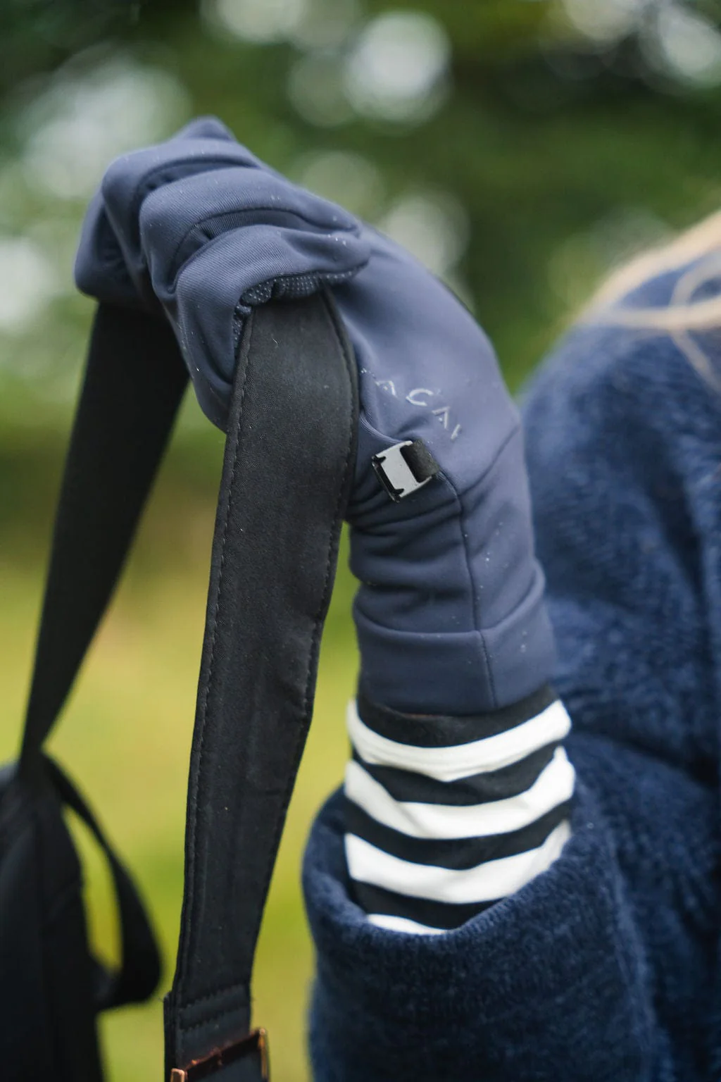 Outdoor Performance Gloves - Deep Navy - Image 3